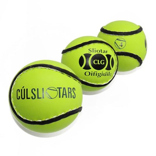 3 cùl sliotars.